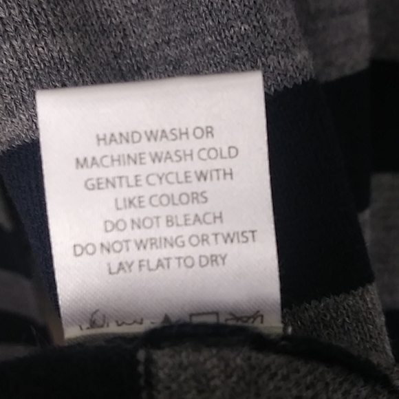 Paper Denim & Cloth Blue Stripe V-Neck Long Sleeve Pullover Light Weight Sweater - Picture 9 of 10